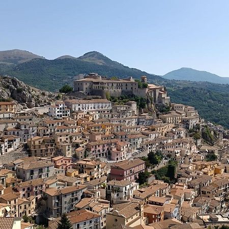 Casa Degli Ulivi Con Parcheggio Privato Daire Muro Lucano Dış mekan fotoğraf