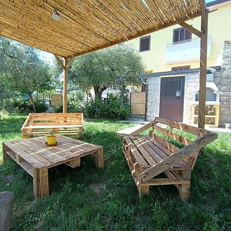 Casa Degli Ulivi Con Parcheggio Privato Daire Muro Lucano Dış mekan fotoğraf