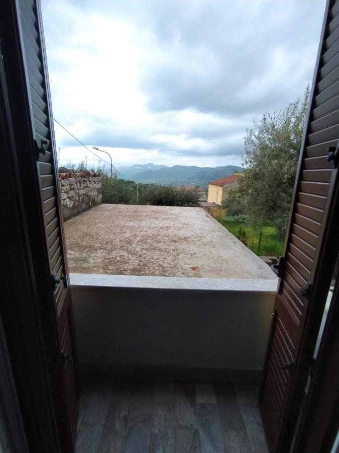 Casa Degli Ulivi Con Parcheggio Privato Daire Muro Lucano Dış mekan fotoğraf
